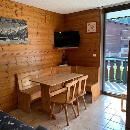 155 Piste Dans Mon Canape Châtel Dış mekan fotoğraf