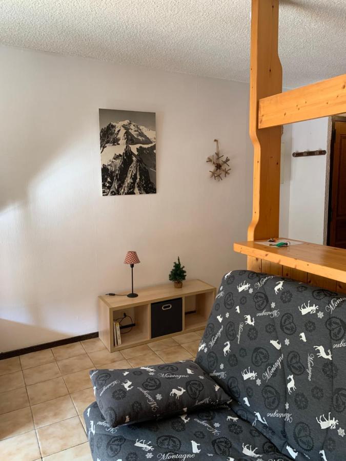 155 Piste Dans Mon Canape Châtel Dış mekan fotoğraf